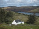 3 Bedroom Cosy Rural Cottage with Loch Views on the Isle of Skye, Scotland